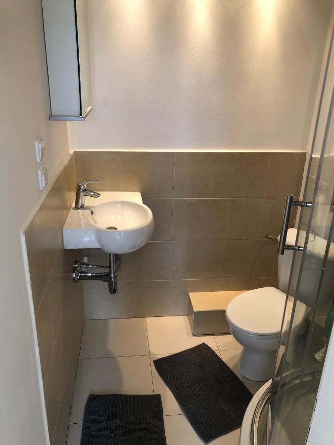 Sunlit Apartment Close To City Center Prague Ngoại thất bức ảnh